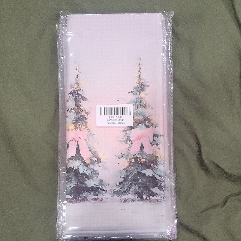 Festive Pink and Green Holiday Towels